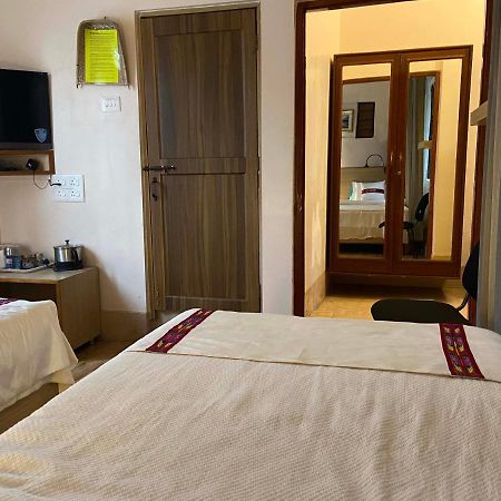 The Homestead B&B 실롱 외부 사진