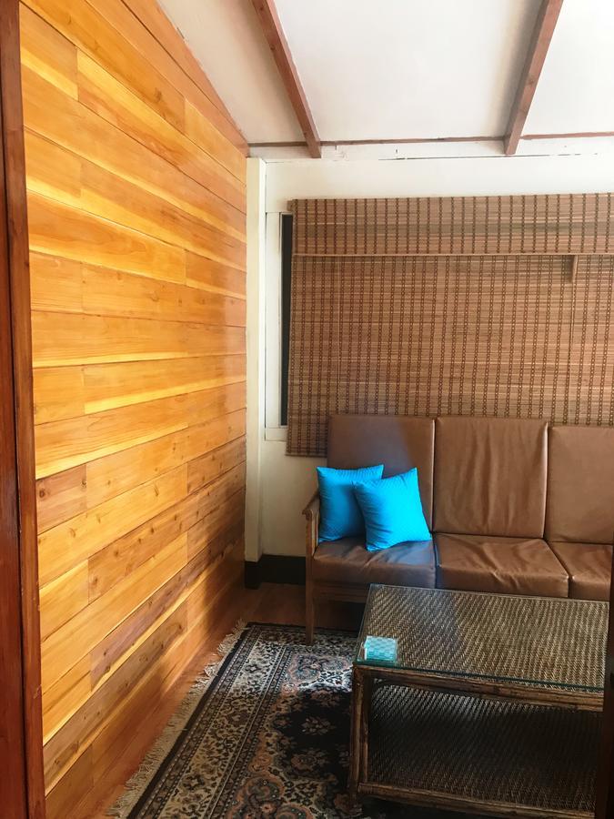 The Homestead B&B 실롱 외부 사진