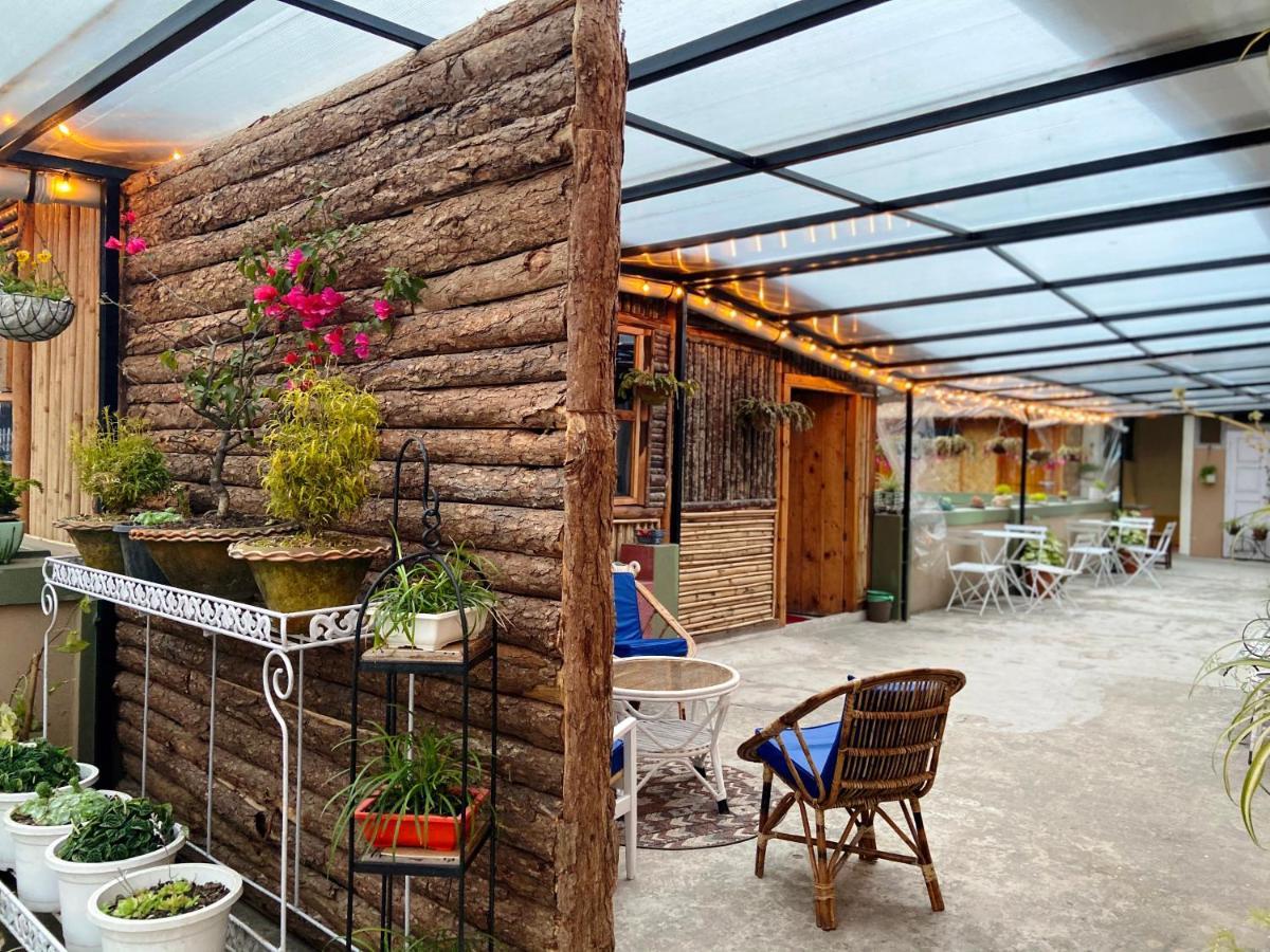The Homestead B&B 실롱 외부 사진