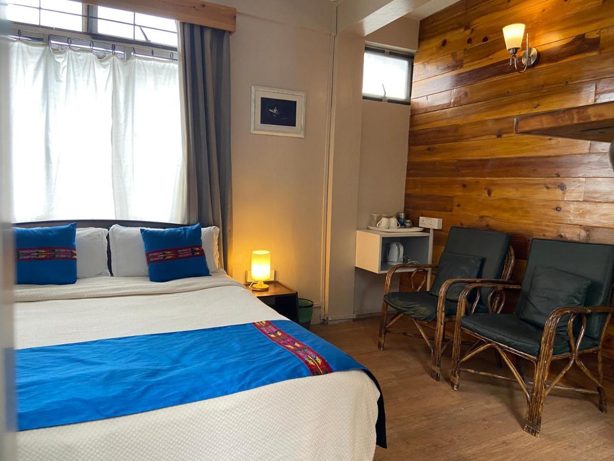 The Homestead B&B 실롱 외부 사진